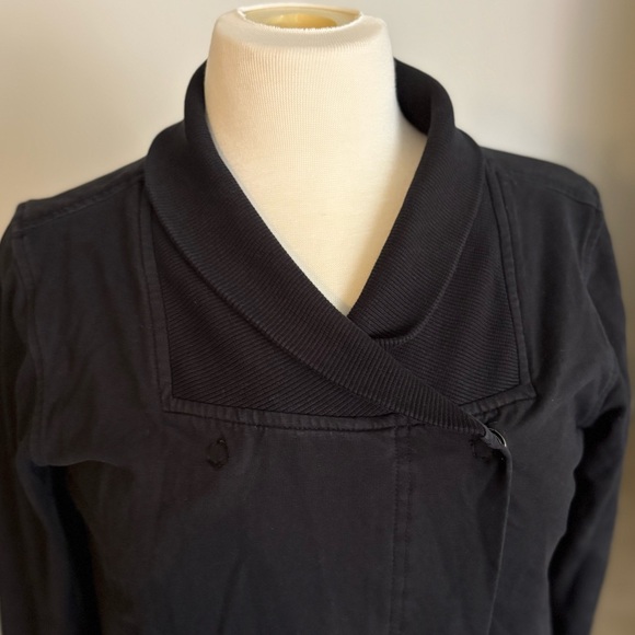 Lululemon Athletica Black Button Jacket - Picture 4 of 12